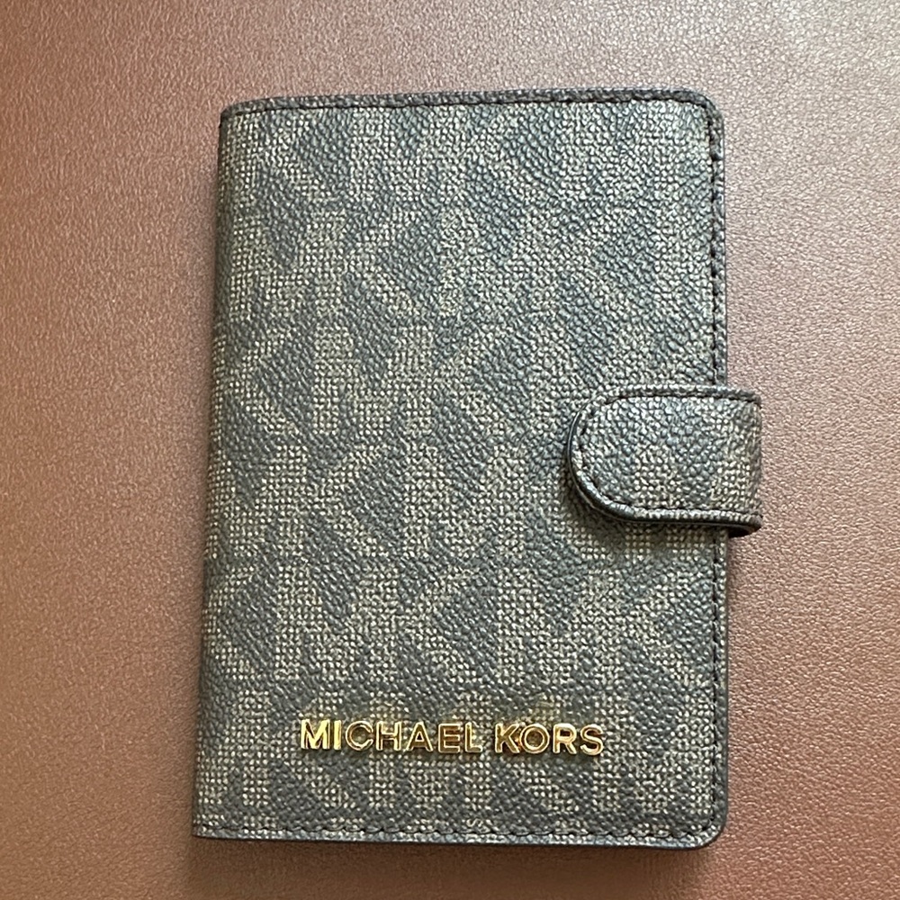 Michael Kors Passport Cover